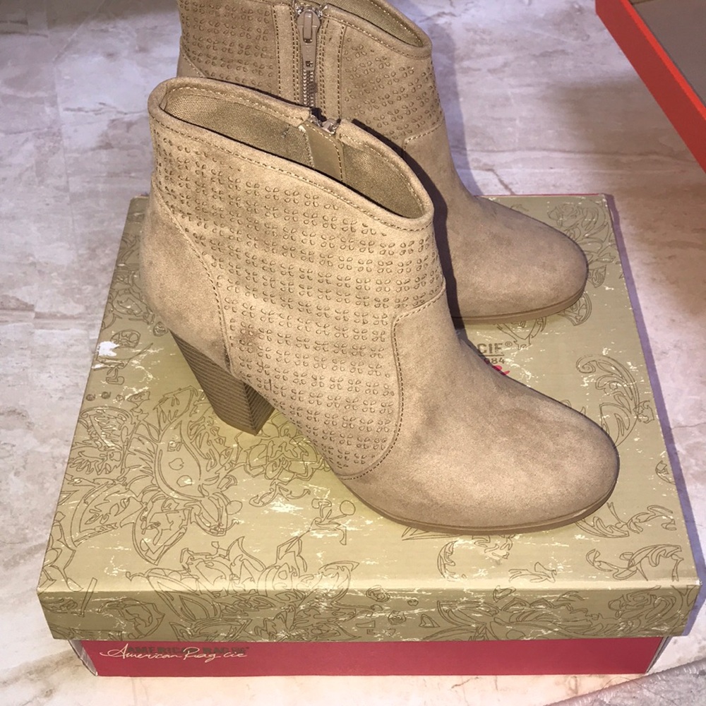 American Rag tan booties - Picture 3 of 6
